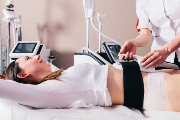 woman having body sculpting to help improve her body image and her mental health Solihull